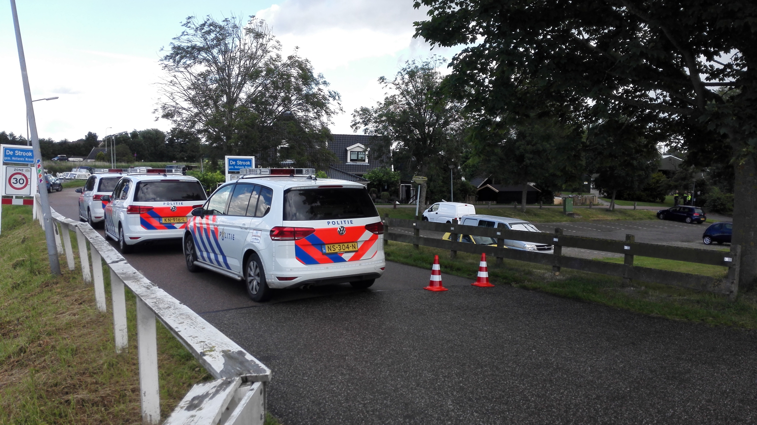 Politie haalt verwarde man uit woning Kolhorn