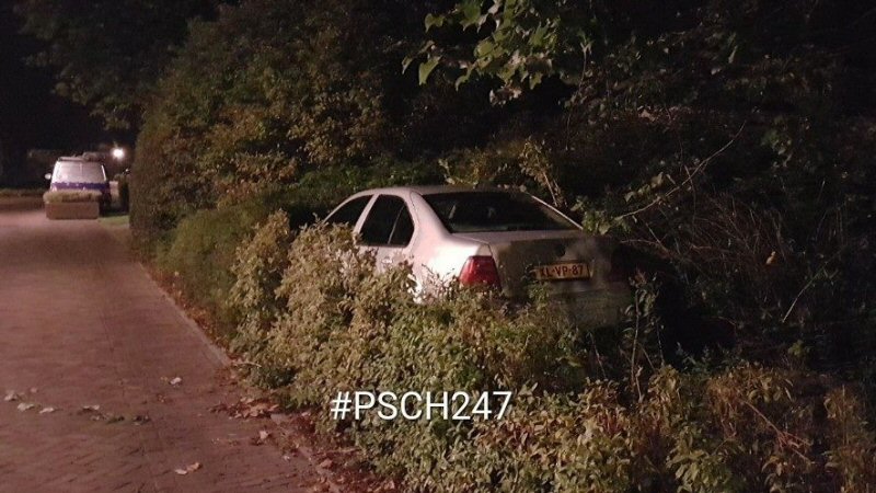 Gestolen auto in de bosjes