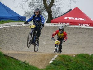 Veel regen bij cross in Baars