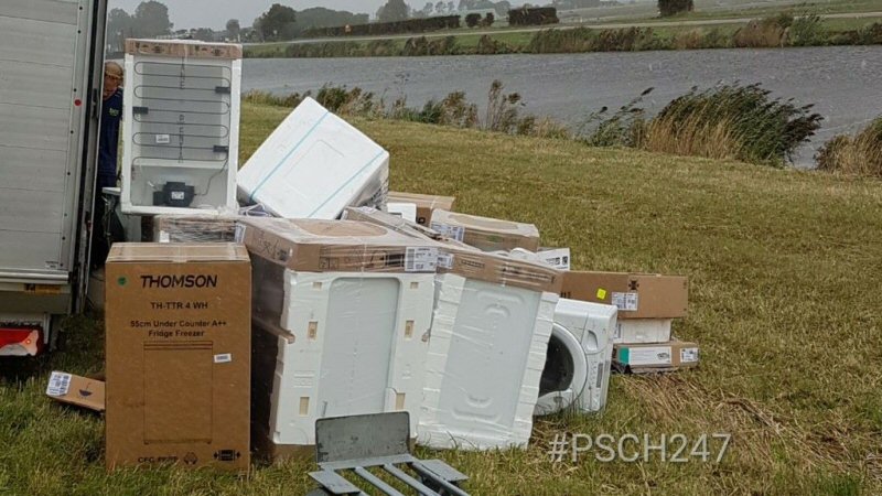 Vrachtwagen met pech langs N9