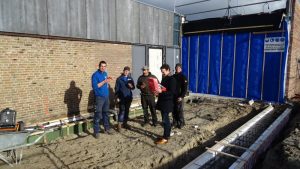 Wethouder trakteert bouwvakkers Makado