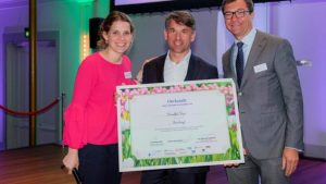 Vezet wint Ondernemersprijs NH