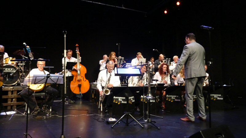Alkmaarse Big Band in Scagon Theater