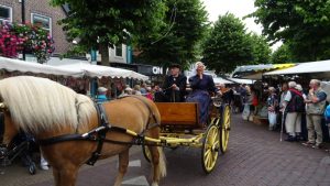 Westfriese Folklore in teken dans en muziek