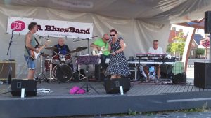 LA Bluesband op Muziekavond Plein 1945
