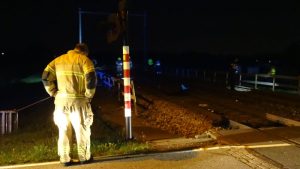 Automobilist overleden na aanrijding met trein