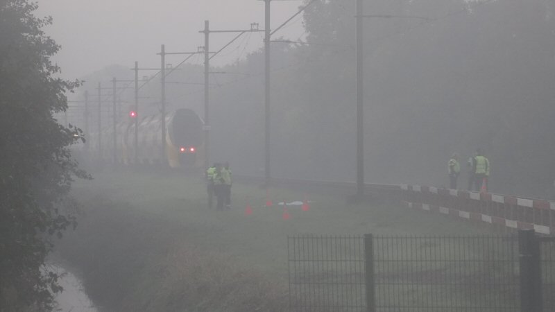 Geen treinen door aanrijding met persoon