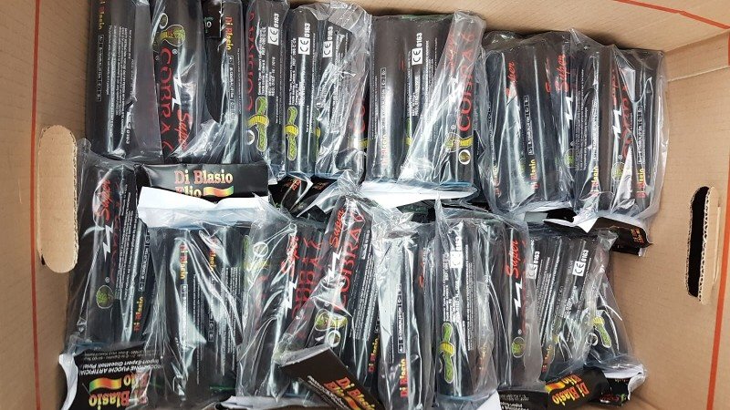 Illegaal vuurwerk in woning Warmenhuizen