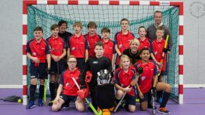 Hockeyers JC1 Magnus kampioen in de zaal