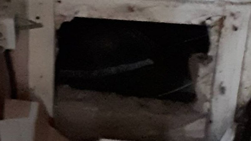Verdachte verstopt zich in kruipruimte
