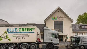 Verwijderen van onkruid met heet water