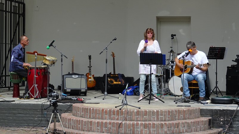 Niet veel publiek in Muziektuin