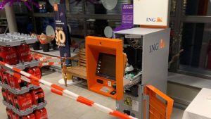 Pinautomaat AH Callantsoog opengebroken
