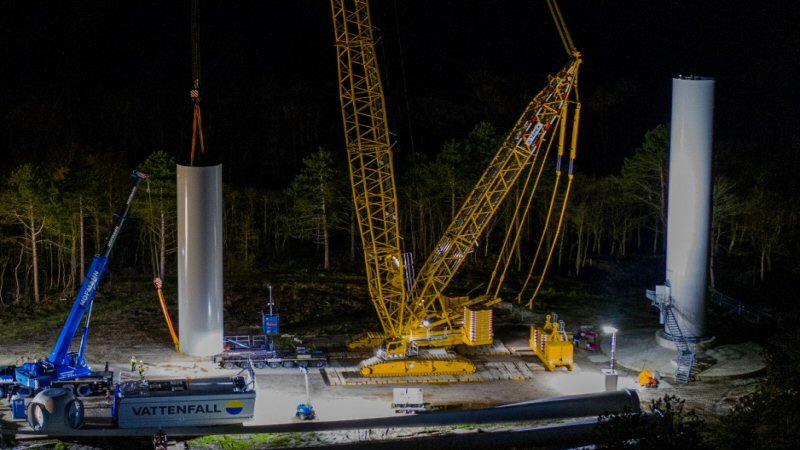 Eerste Windturbines in het Robbenoordbos