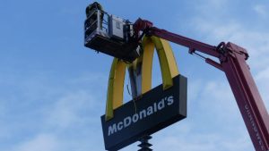 McDonalds even met een halve M