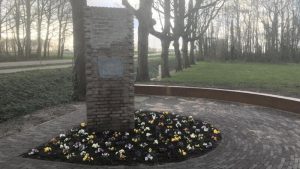 Laatste steenlegging monument Joods Werkdorp