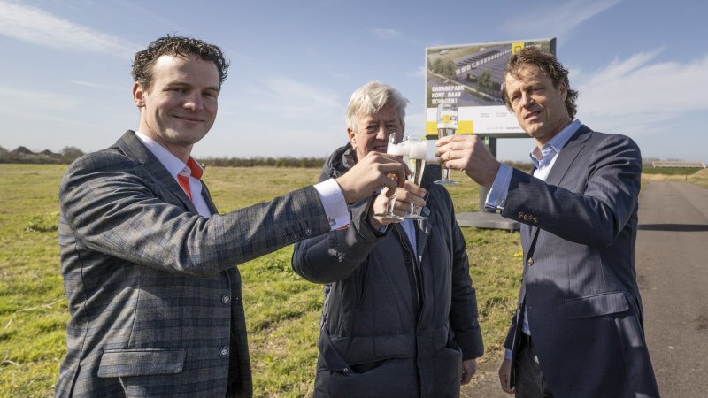 Eerste verkoop grond op De Lus voor GaragePark BV