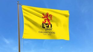 Vlaggen voor 450 jaar Callantsoog