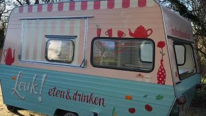 Zwanensoesjes voor bewoners Magnushof