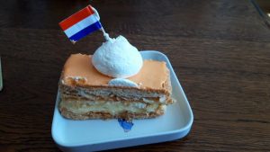 Tompouce voor veteranen op 5 mei