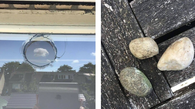 Vandalen gooien in Warmenhuizen ramen in
