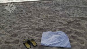Grote zoektocht op strand Petten