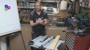 Hobbyboet over de zaagtafel