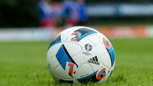 Overzicht vierde klasse: drie afgelastingen en monsterscores