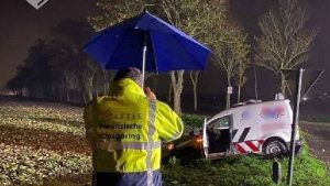 Aanrijding met twee gewonden in Waarland