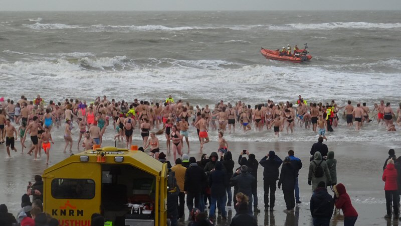 “Doe geen nieuwjaarsduik”