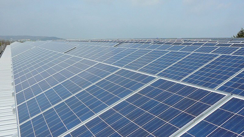 Er komen geen zonnepanelen op daken datacenters
