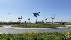 Kunstwerk op rotonde Warmenhuizen