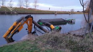 Dekschuit gezonken in Noordhollands Kanaal