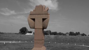 Geschiedenis monument ‘Opgeheven hand’ uitgeplozen