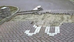 Straatklinkers verwijderd in ‘t Veld