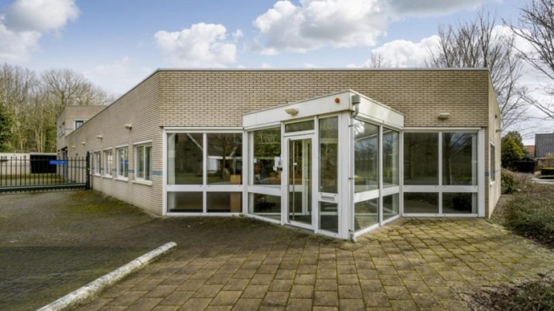 Politiebureau Wieringerwerf onder de hamer