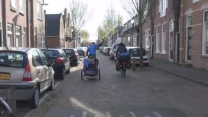 Gezin fietst 1500 kilometer voor goed doel