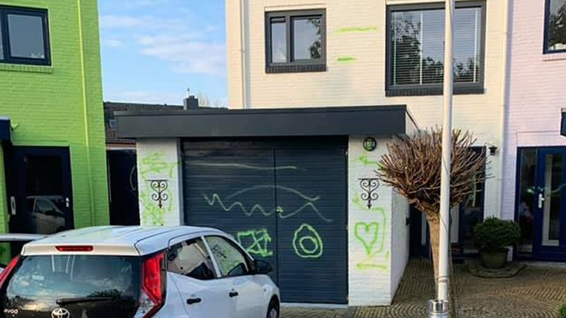 Vernielingen bij gifgroene woning Den Helder