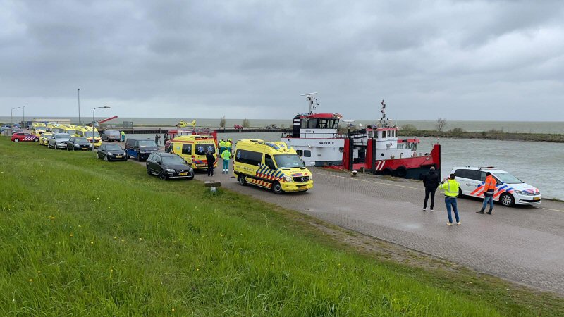 Bootjes in problemen op IJsselmeer