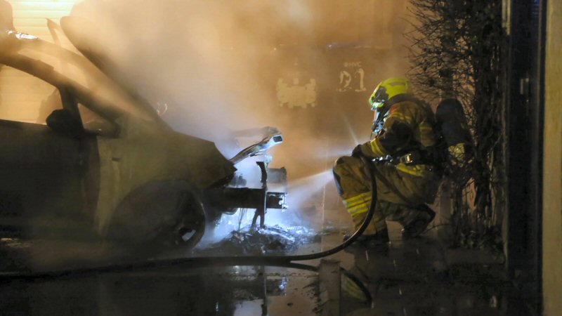Auto in brand in Den Helder