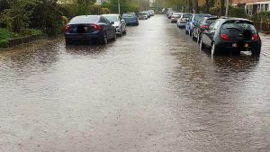 Stortbui zorgt voor veel overlast