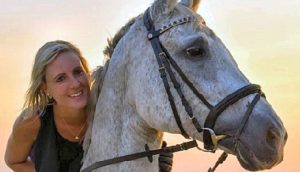 Daniëlle Seegers-Huijberts in Met de deur Open