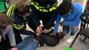 Aanhouding na bedreiging Albert Heijn personeel