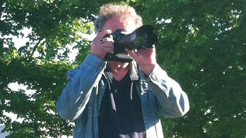Topfotograaf George Stoekenbroek in ‘De Bank’ (Video)
