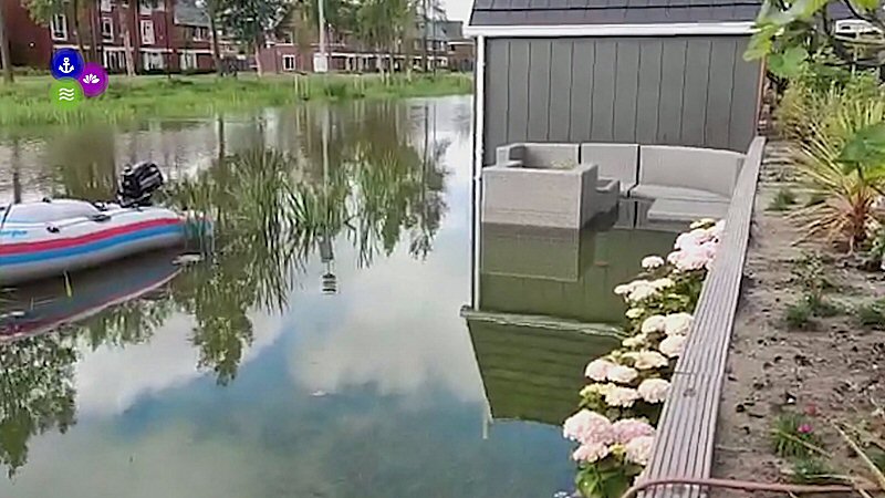 Waterveld onder water