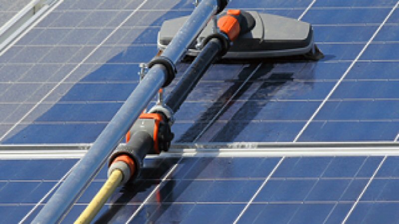 Zonnepanelen worden vaak niet schoongemaakt