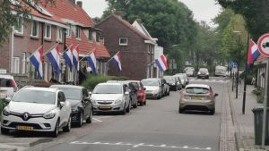 Vlag uit in de Thorbeckestraat