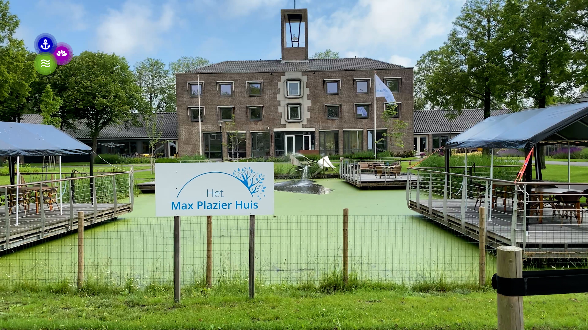 Social sofa afgeleverd bij Max Plazier Huis