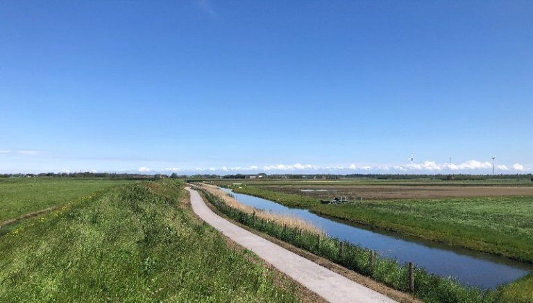 Mooi fietspad meandert door historie Wieringen