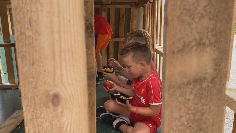 Feest in huttendorp Nieuwe Niedorp
